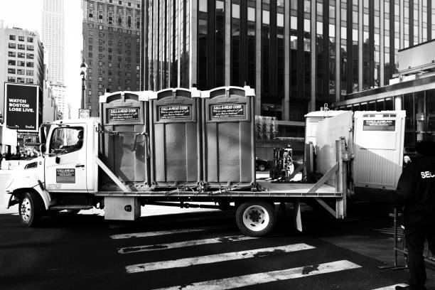 Portable Toilet Options We Offer in Pleasant Valley, MO